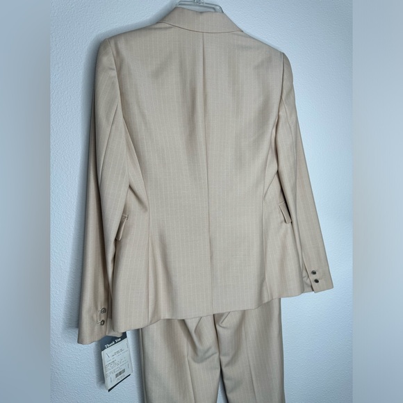 Vintage Calvin Klein 2 piece suit - Picture 5 of 5